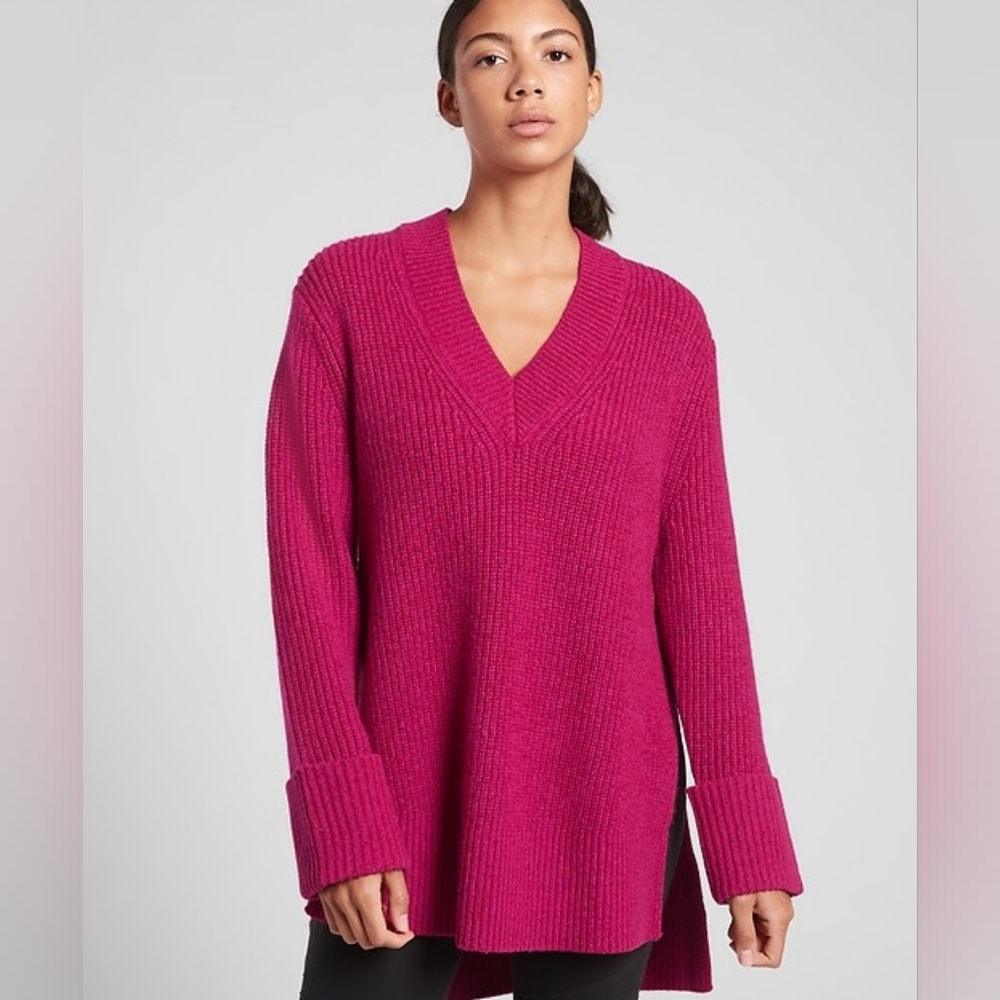 Athleta Shasta V Neck Sweater in Cydamen Marl